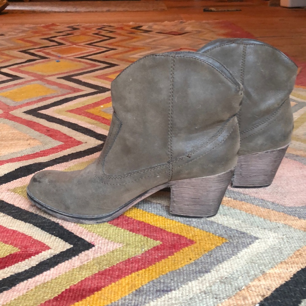 Brownish gray  booties